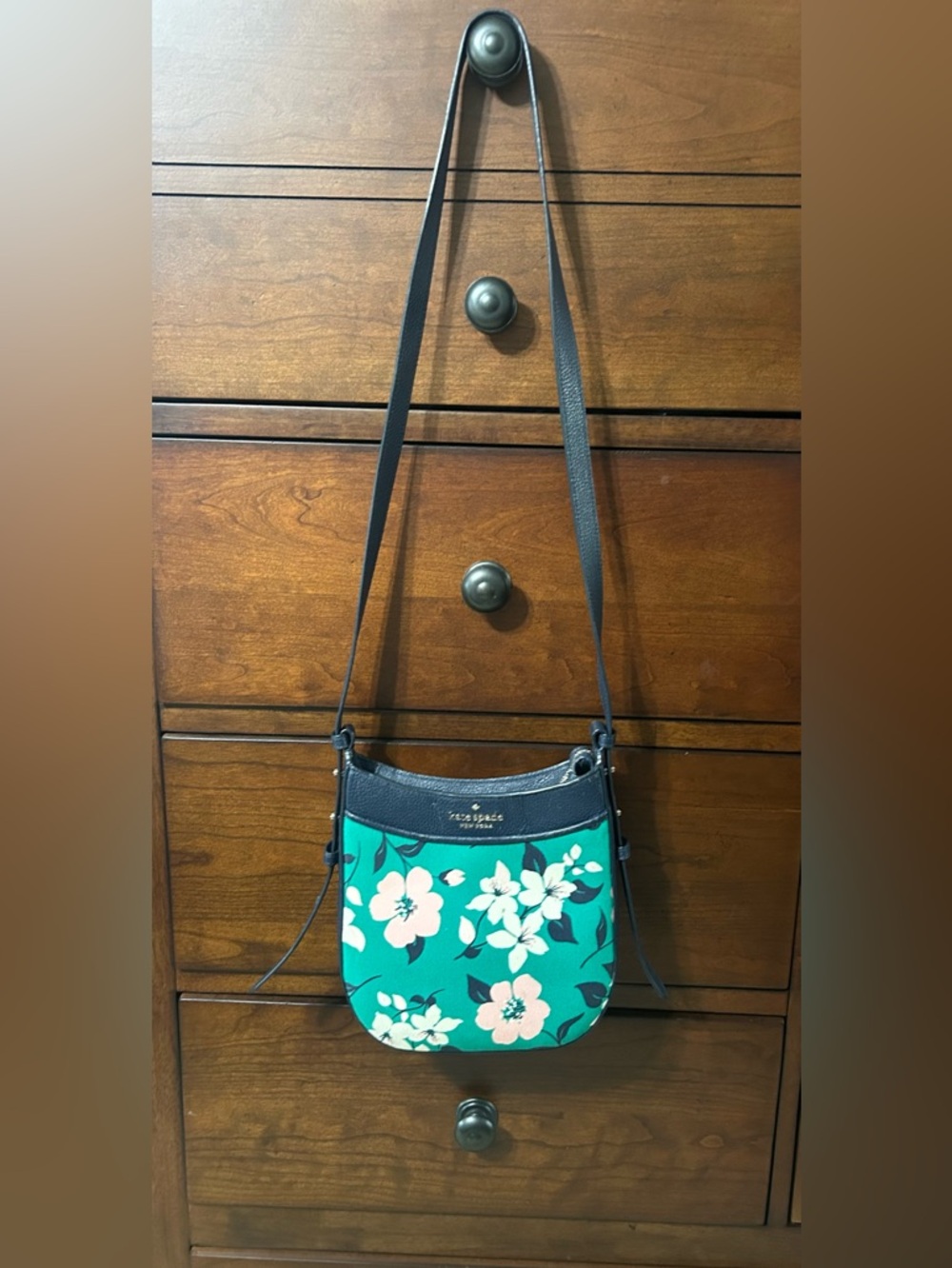 Kate Spade New York LEILA NORTH SOUTH CROSSBODY floral green bag - Picture 4 of 6